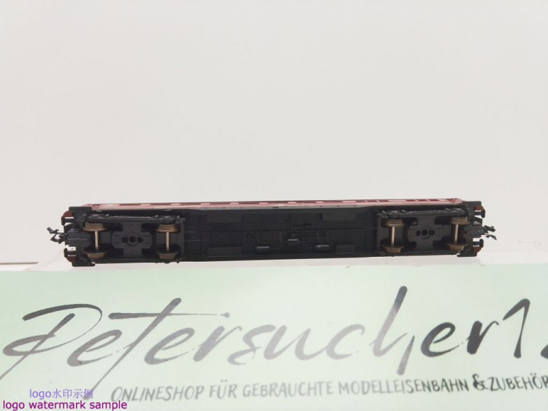 Roco N DC 24238 Schnellzug-Speisewagen 'Schürzenwagen' / WRüg152 / DSG