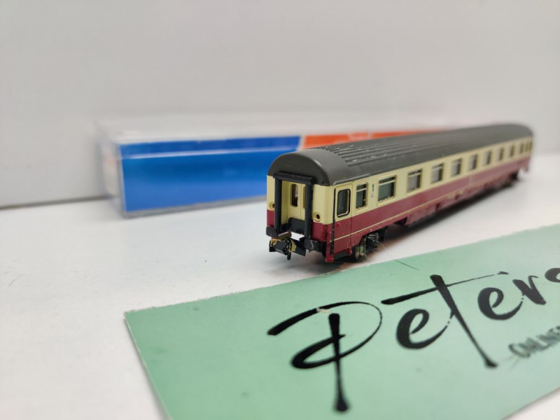 Roco N DC 24302 K IC-Abteilwagen 1. Kl / Avmz207 / DB / OVP