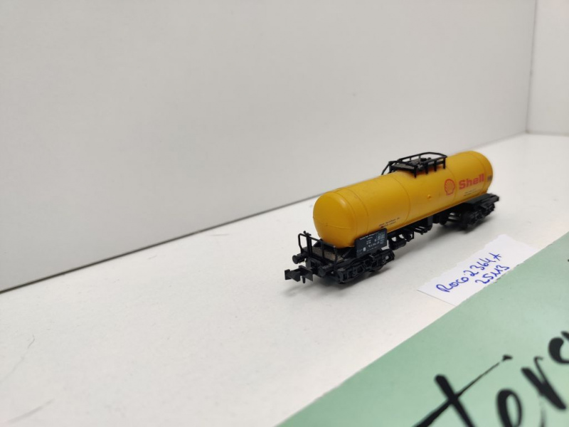 Roco N DC 25113 Drehgestell-Kesselwagen "Shell" / Za / DB