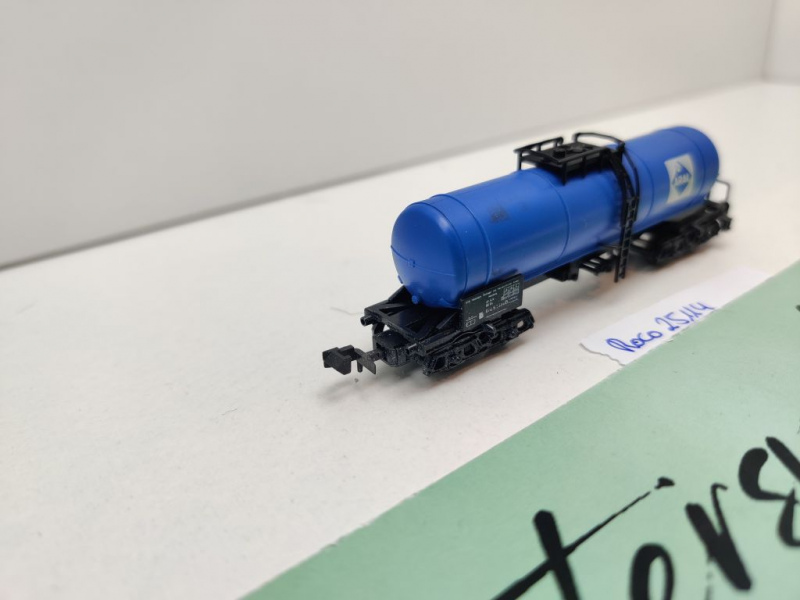 Roco N DC 25114 Drehgestell-Kesselwagen "Aral" / Za / DB
