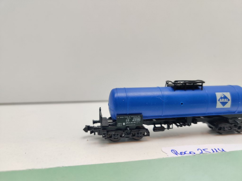 Roco N DC 25114 Drehgestell-Kesselwagen "Aral" / Za / DB