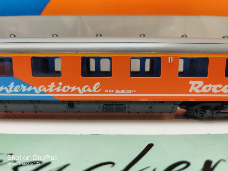 Roco H0 DC 4218B Schnellzugwagen / 1.Kl / NEM / NS / OVP