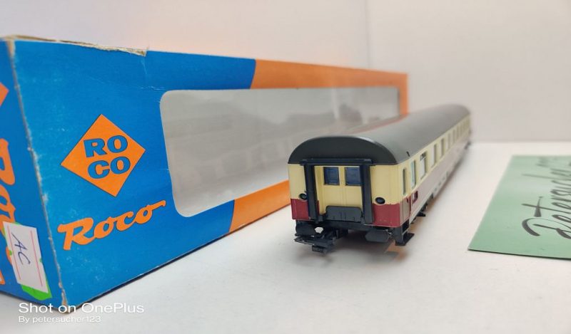 Roco H0 AC 4267S IC Abteilwagen 1.Kl / Avmz 111 / NEM / DB / OVP