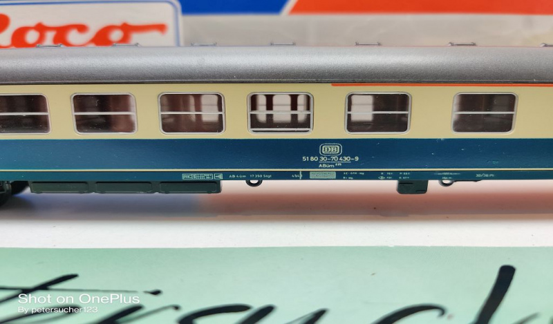 Roco H0 AC 4288S Reisezug-/Schnellzugwagen 1./2.Kl / ABüm 225 / NEM / DB / EVP