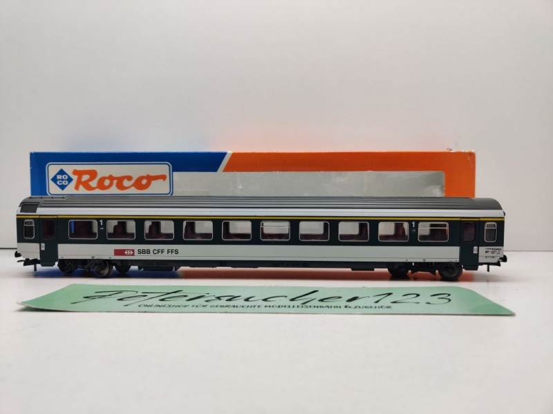 Roco H0 DC 44471 Reisezugwagen 1.Kl. / 10-73 045-2 / A / NEM / SBB / OVP