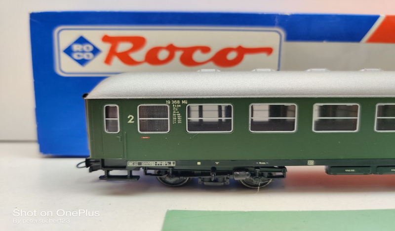 Roco H0 AC 44740 Schnellzug Abteilwagen 2.Kl / B4üm / NEM / DB / EVP