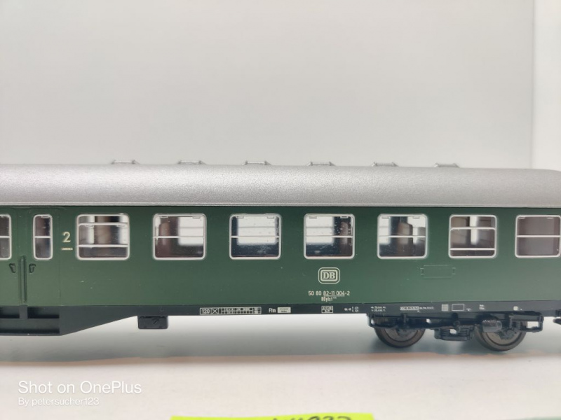 Roco H0 AC 44932 Mitteleinstiegwagen / 2.Kl / BDyLfs456 / NEM / DB