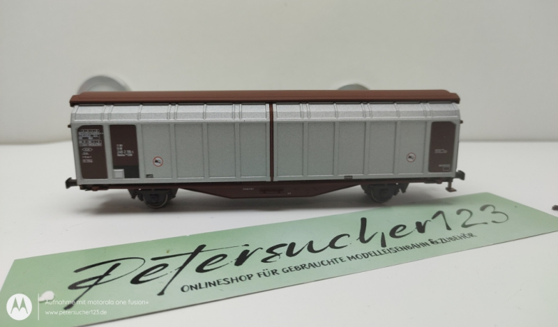 ROCO N DC 46511 Gedeckter Güterwagen Silber / Braun / DR / OVP