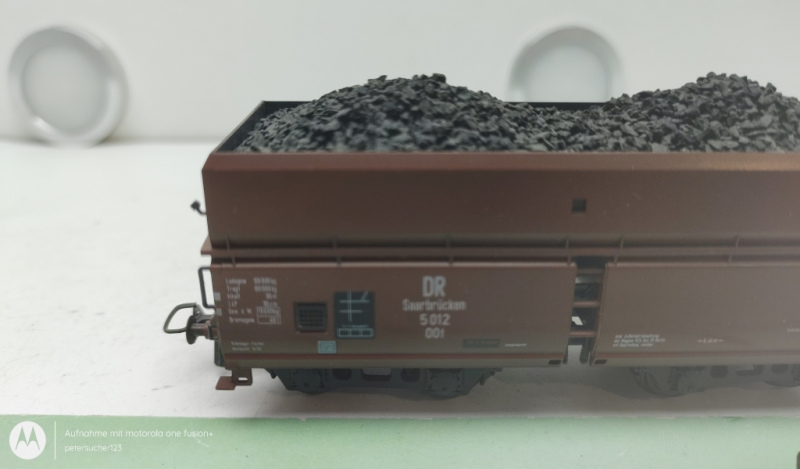 Roco H0 DC 5012 Großraumgüterwagen  / 4-Achser / DR / Braun