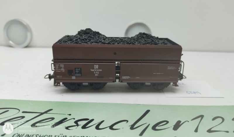 Roco H0 DC 5152 Großraumgüterwagen  / 4-Achser / DR / Braun