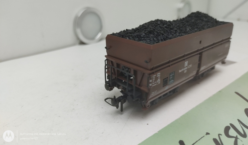 Roco H0 DC 5233 Großraumgüterwagen  / 4-Achser / DR / Braun