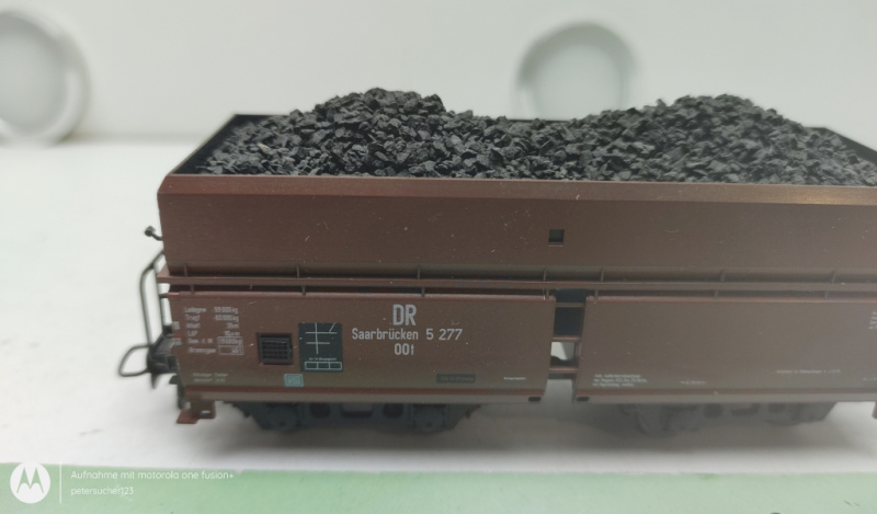 Roco H0 DC 5277 Großraumgüterwagen  / 4-Achser / DR / Braun