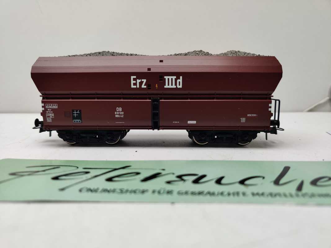 Roco H0 AC 610 591 / vierachsiger Großraum-Selbstentladewagen / NEM / DB / Ladegut Kohle