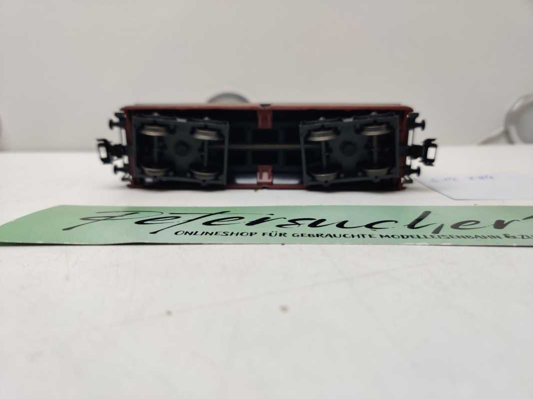 Roco H0 AC 614 284 / vierachsiger Großraum-Selbstentladewagen / NEM / DB / Ladegut Kohle