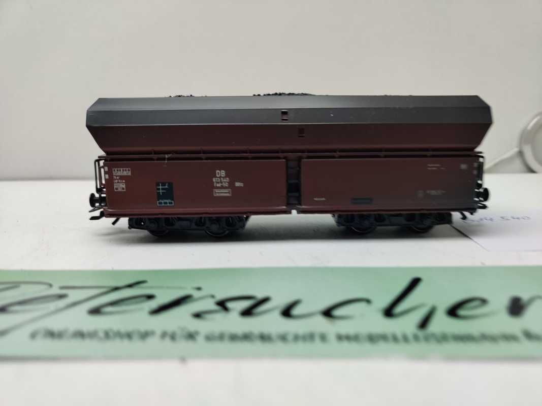 Roco H0 AC 614 540 / vierachsiger Großraum-Selbstentladewagen / NEM / DB / Ladegut Kohle