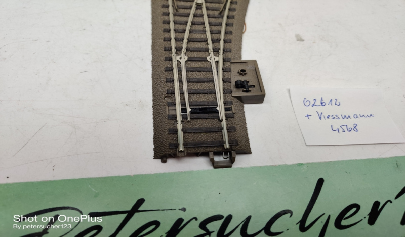 Trix / Viessmann H0 62612 / 4586 Weiche Rechts 188,3 mm / 24,3° / R2 / Antrieb + Decoder