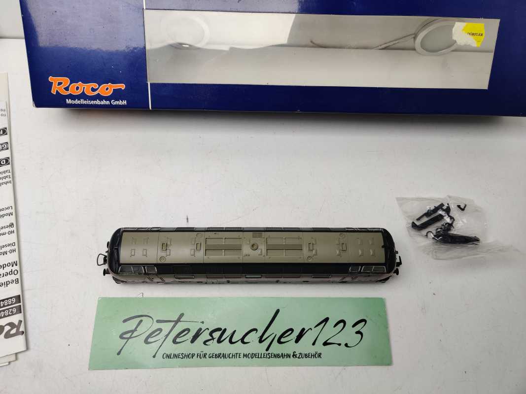 Roco H0 DC 62840 / Diesellokomotive der Baureihe 221 / DB / Digital / OVP