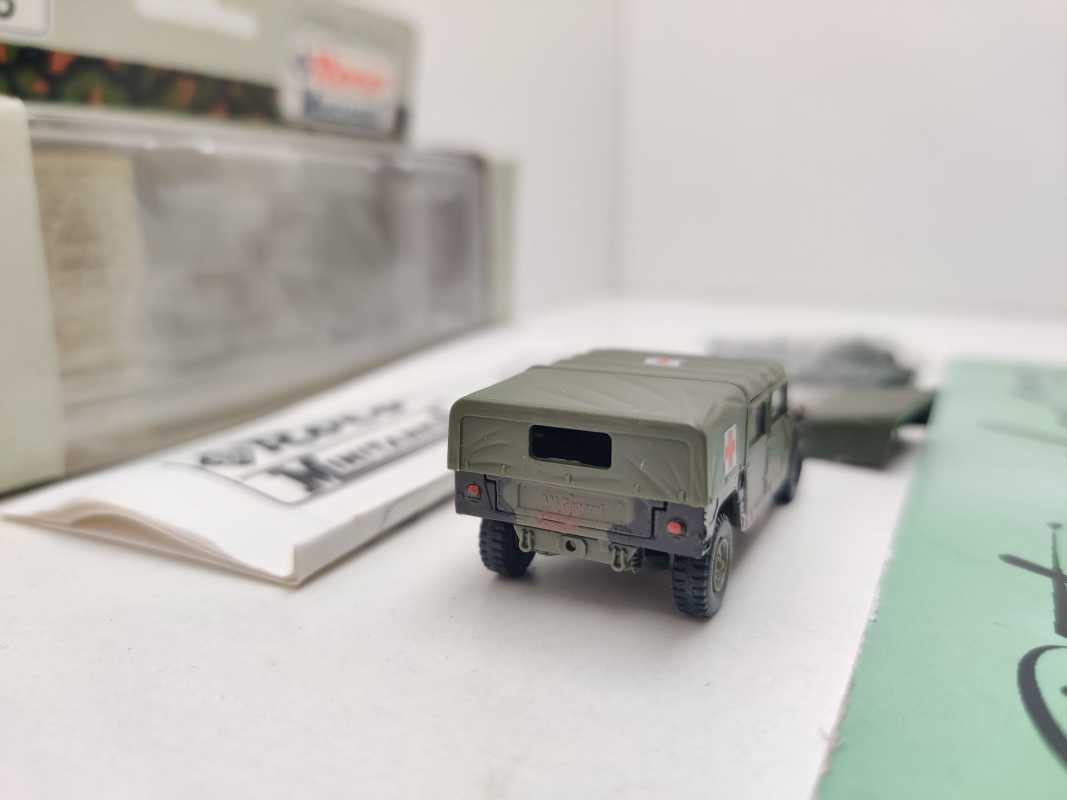 Roco Minitanks H0 815 HMMWV M1038 W/W Fracht-/Mannschaftstransporter / 1:87 / OVP