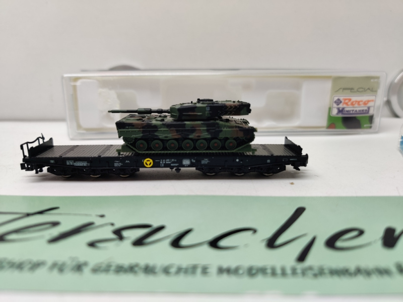 Roco N DC 932 / 6-achziger Schwerlastwagen mit Militärbeladung / OVP