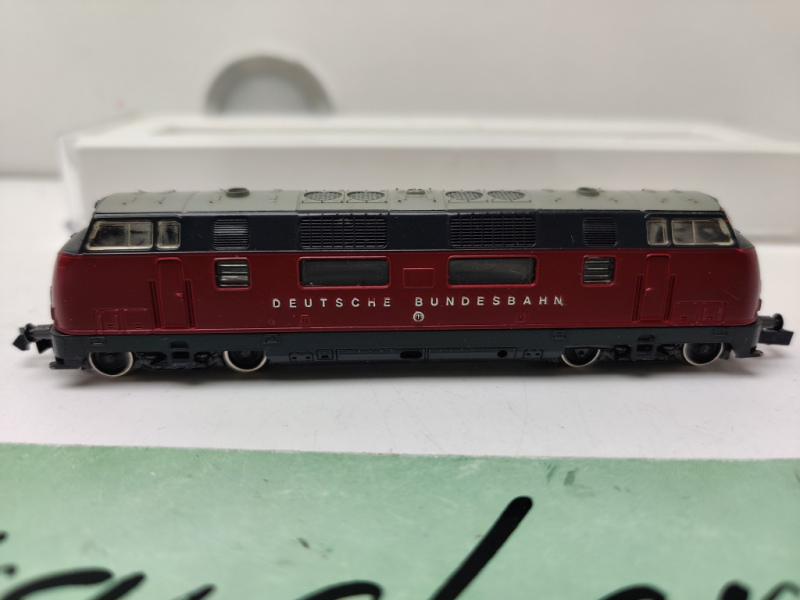 Roco N DC / V200 027 / Diesellok / DB / Rot / Digital / EOVP