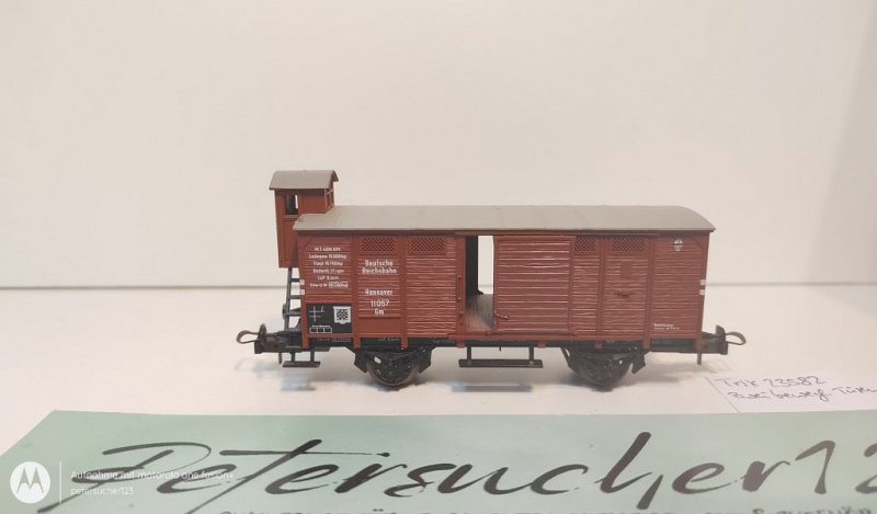 Trix H0 AC 23582 ged. Güterwagen m. Bremserhaus / NEM / DRG
