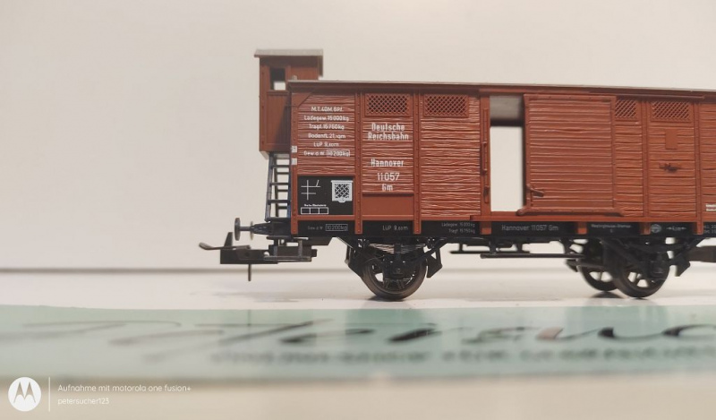 Trix H0 AC 23582 ged. Güterwagen m. Bremserhaus / NEM / DRG