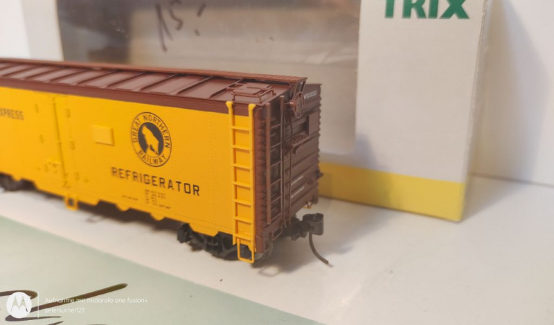Trix H0 AC 24902-12 US Güterwagen "Western Fruit Express" / RP25 / NEM Schacht / USA / OVP