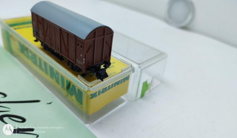 Minitrix N DC 13534 ex 3534 gedeckter Güterwagen Gklm193 / DB / OVP