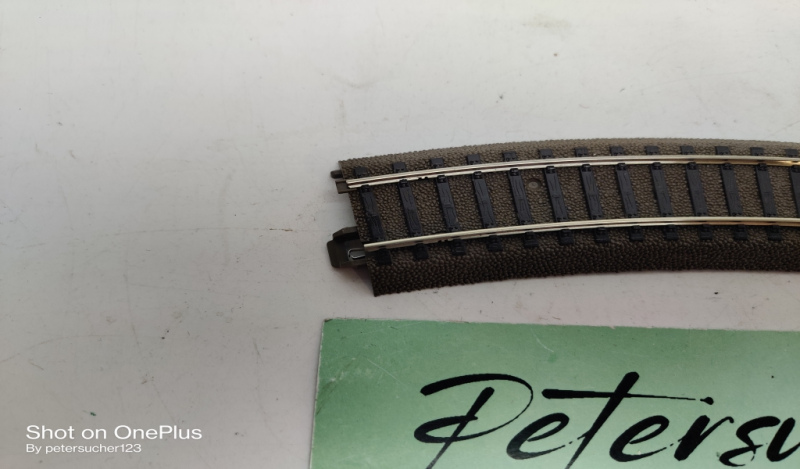 Trix H0 1 x gebogenes Gleis 62130 / Radius 360 mm / Bogen 30°