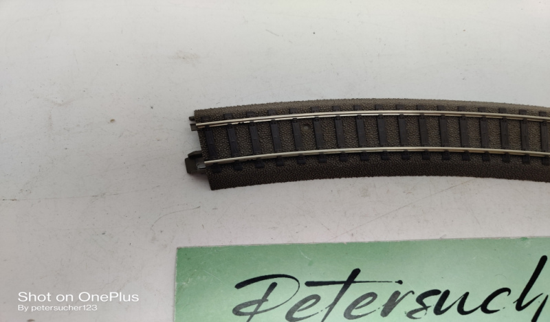 Trix H0 62224 / 1 x gebogenes Gleis Radius R2 / 24,3