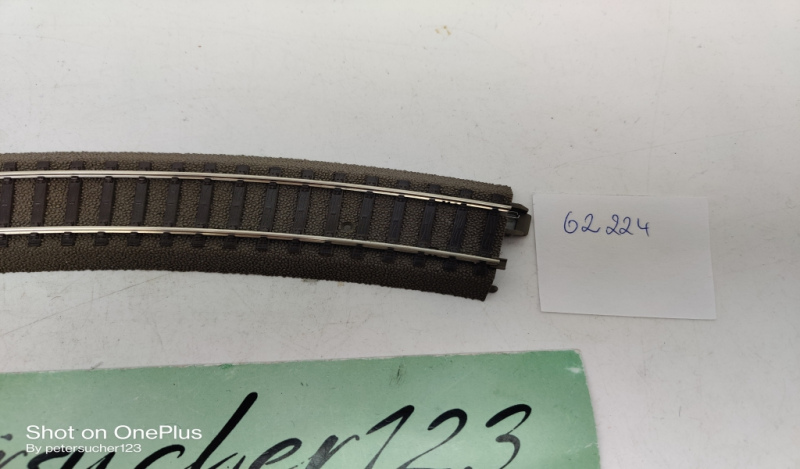 Trix H0 62224 / 1 x gebogenes Gleis Radius R2 / 24,3