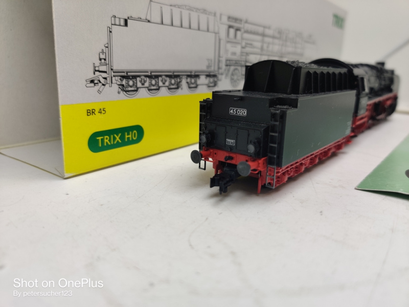 Trix H0 DC 22102 / BR 45 Schlepptender-Güterlokomotive / DB / DSS / Esu-Decoder / OVP