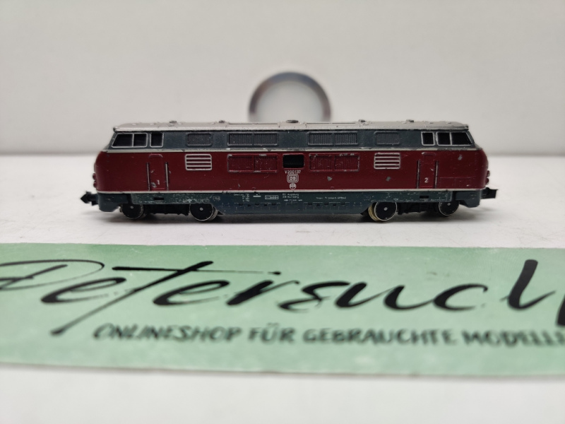 Mini Trix N DC 16201 / V200 137 Schwere Diesellok / Rot / Analog