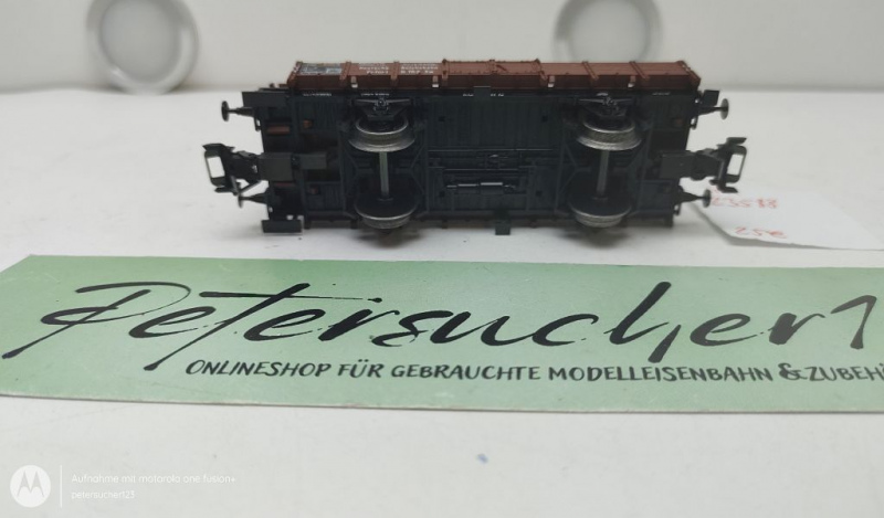 Trix H0 AC 23588 Niederbordwagen ohne Rungen mit Bremserhaus / NEM / DRG