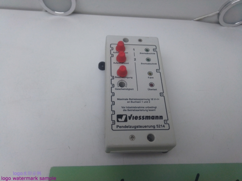 Viessmann 5214 Pendelzugsteuerung für analoge Gleichstrombahnen (DC)