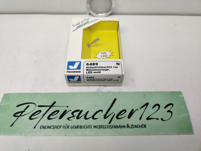 Viessmann N DC 6489 Industrieleuchte / Wandmontage / Led weiß / OVP
