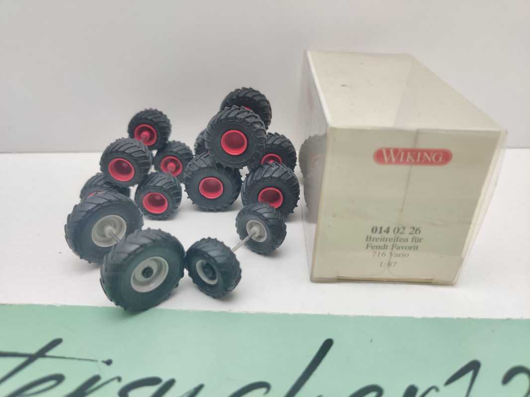 Wiking H0 014 02 26 Breitreifen Fendt Favorit 716 Vario 3x rot 1x grau / 1:87 / OVP