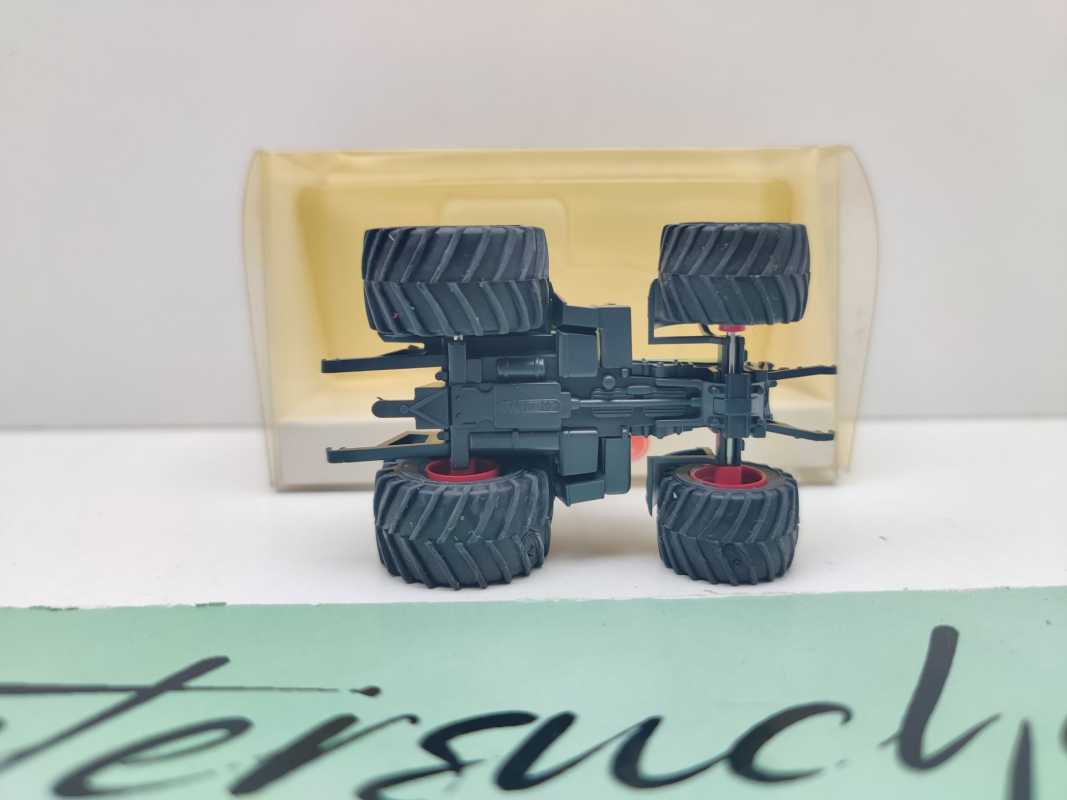 Wiking H0 377 40 31 Landw. Schlepper "Fendt Traktor 711 Vario" / 1:87 / OVP