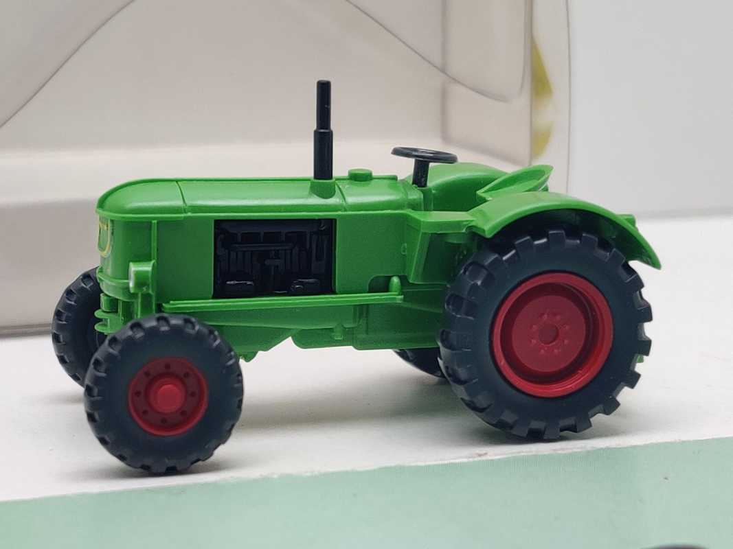 Wiking H0 881 01 24 Traktor Schlepper "Deutz" / 1:87 / OVP