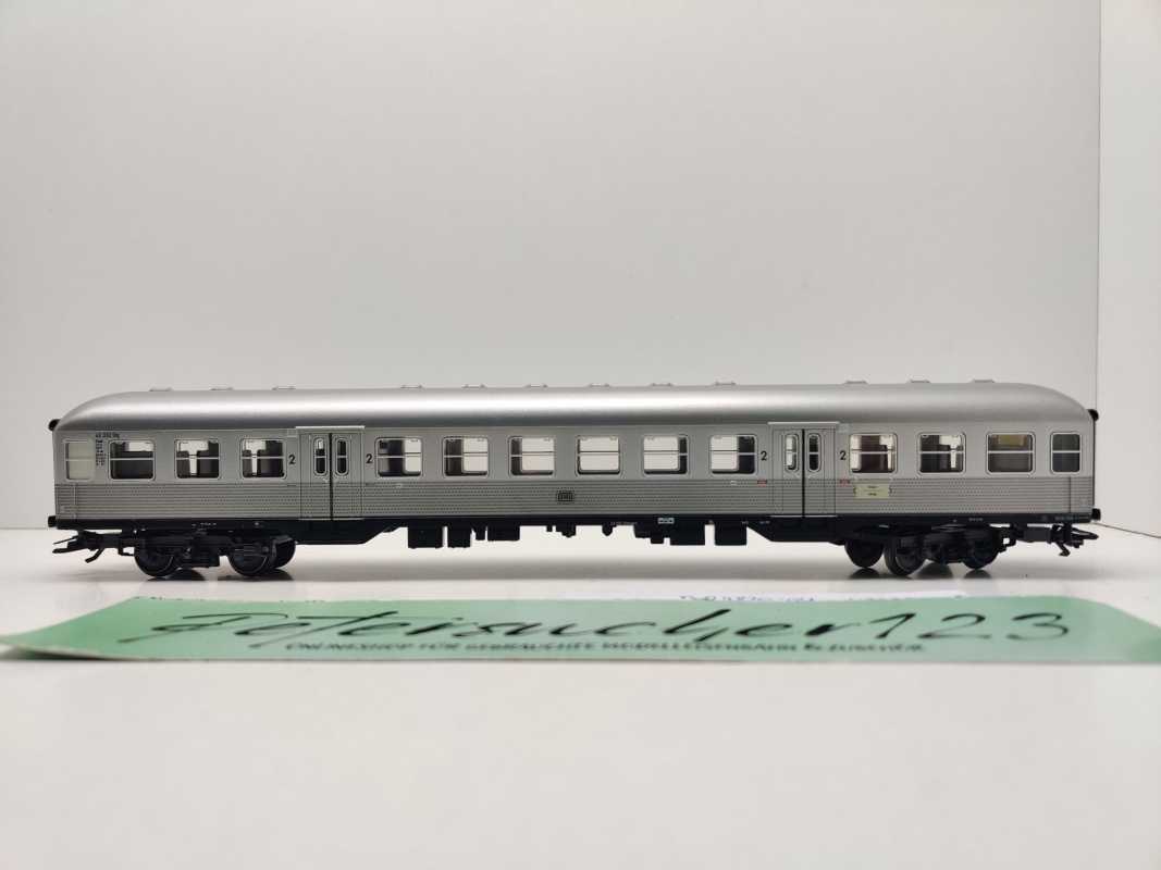 Märklin H0 AC 29820-04 Nahverkehrswagen 2.Kl. B4nb aus Set / NEM / DB
