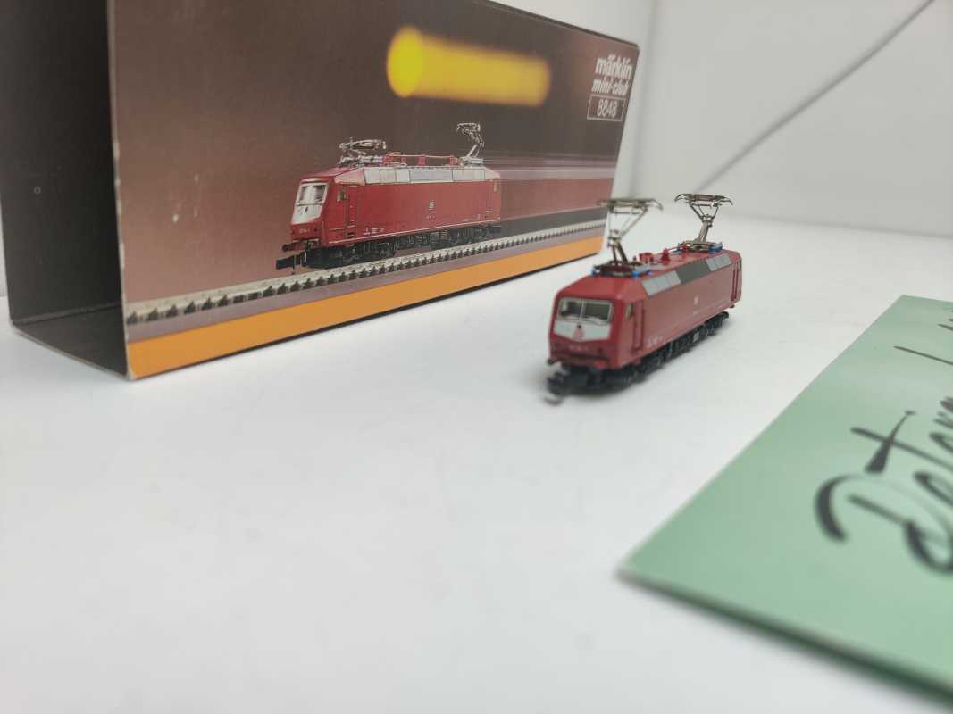 Märklin Mini Club Z DC 8848 / BR120 / elektrischen Mehrzwecklokomotive / DB / Rot / Analog / OVP