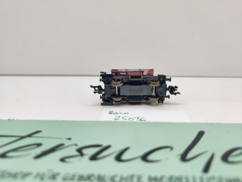 Roco N DC 25036 Schotterwagen mit Schotterladung Otm36 / DB