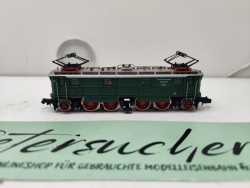 Arnold DC N 2450 / Elektrolokomotive / Baureihe E 16 02) / DB / Grün