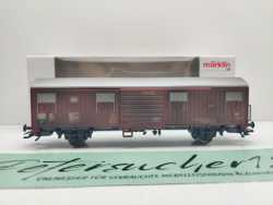 Märklin H0 47329 / zweiachsiger gedeckter Güterwagen der Bauart Gbs 254 / DB