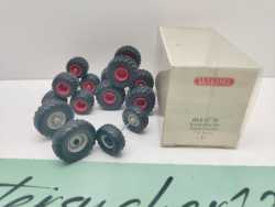 Wiking H0 014 02 26 Breitreifen Fendt Favorit 716 Vario 3x rot 1x grau / 1:87 / OVP